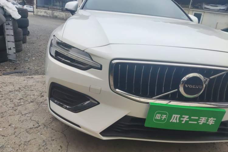 Used Volvo S60 2025 B4 Zhiyi Luxury Edition Right Front Headlight