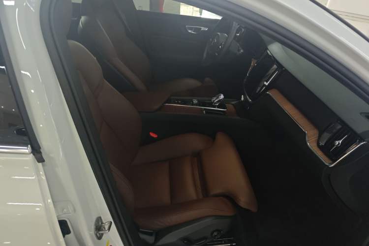 Used Volvo S60 2025 B4 Zhiyuan Luxury Edition Right Front Seat