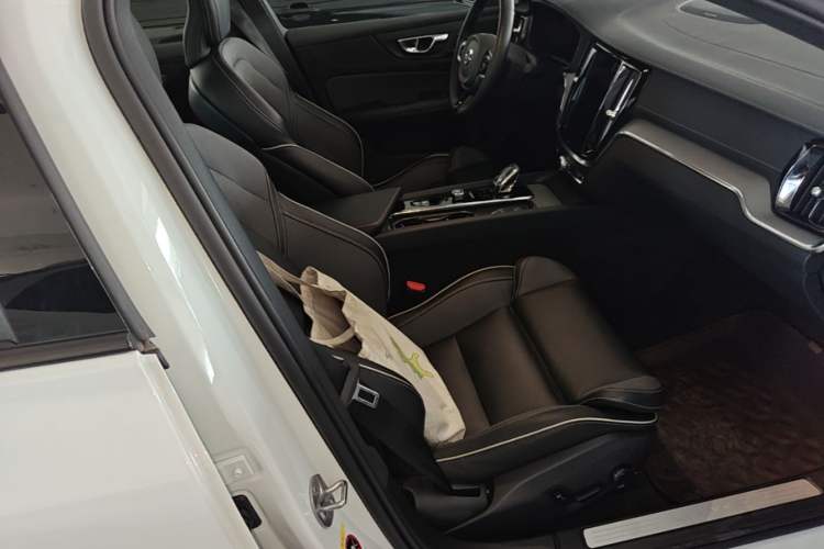 Used Volvo S60 2025 B5 Zhiya Sport Edition Right Front Seat