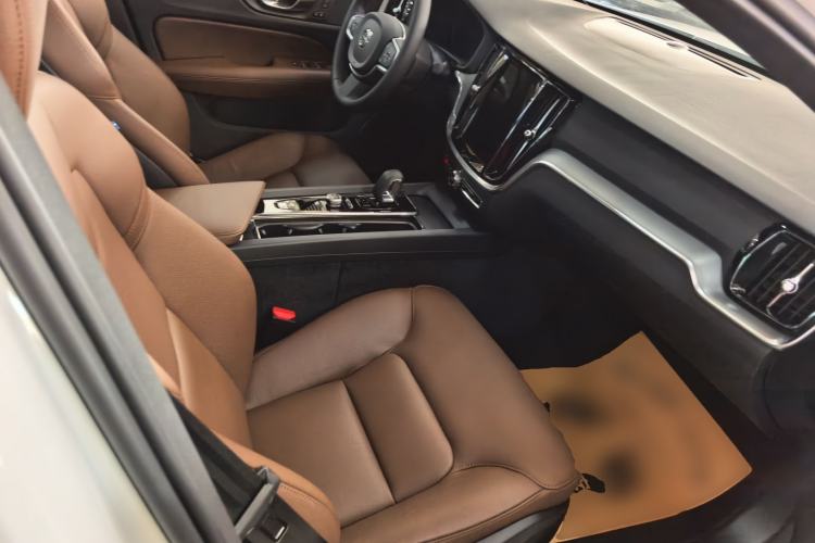 Used Volvo S60 2025 B4 Zhiyi Luxury Edition Right Front Seat