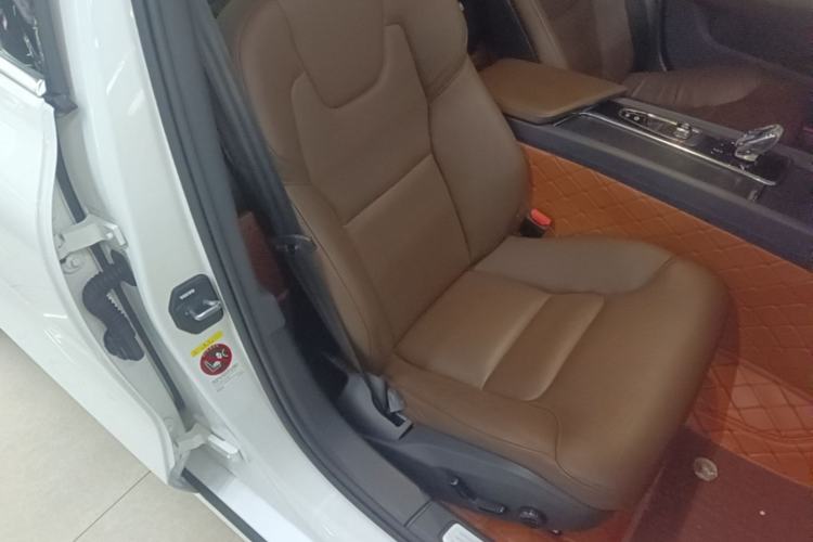 Used Volvo S60 2025 B4 Zhiyi Luxury Edition Right Front Seat