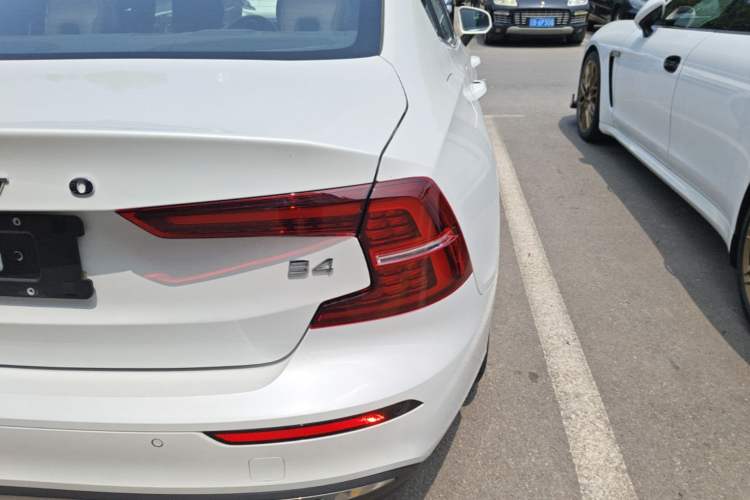 Used Volvo S60 2025 B4 Zhiyi Luxury Edition Right Rear Taillight
