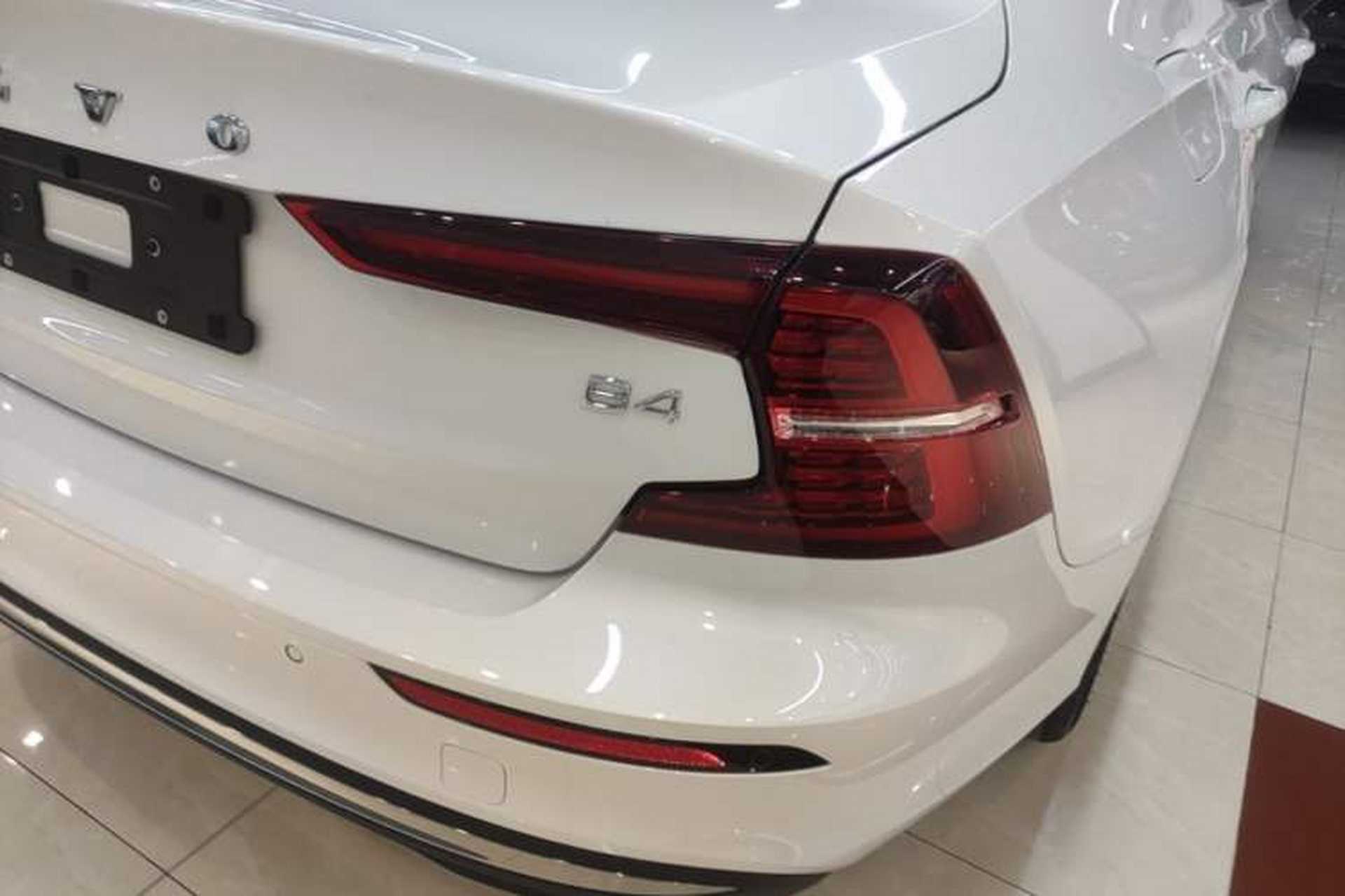 Used Volvo S60 2025 B4 Zhiyuan Luxury Edition Right Rear Taillight