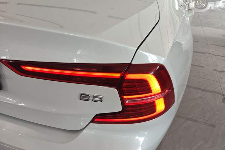 Used Volvo S60 2025 B5 Zhiya Sport Edition Right Rear Taillight