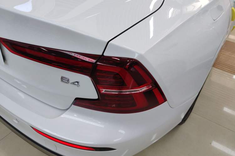 Used Volvo S60 2025 B4 Zhiyi Luxury Edition Right Rear Taillight