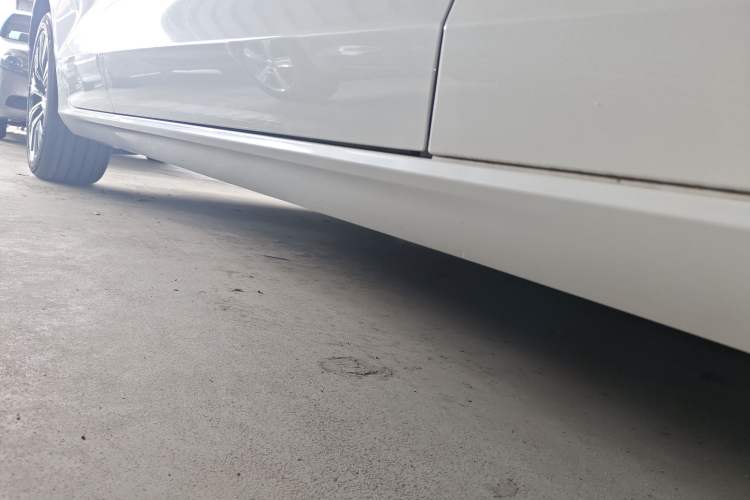 Used Volvo S60 2025 B4 Zhiyuan Luxury Edition Right Side Sill