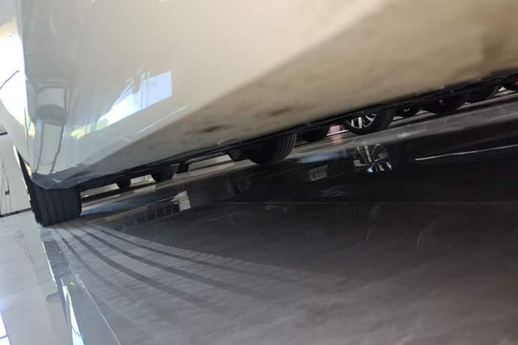 Used Volvo S60 2025 B5 Zhiya Sport Edition Right Side Sill
