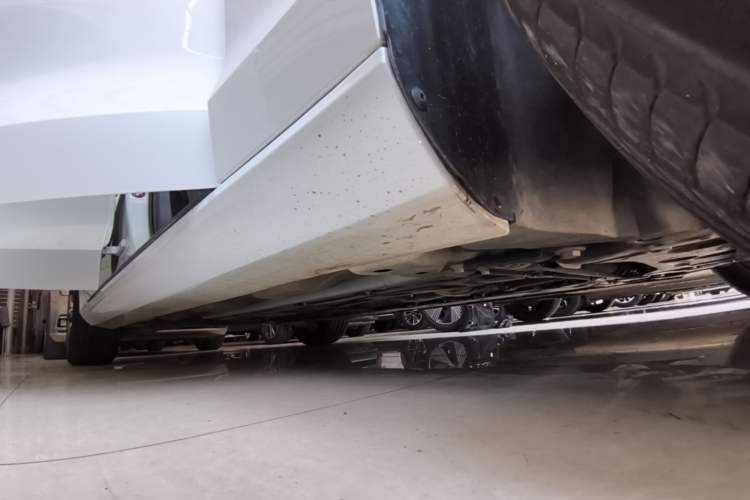 Used Volvo S60 2025 B5 Zhiya Sport Edition Right Side Sill