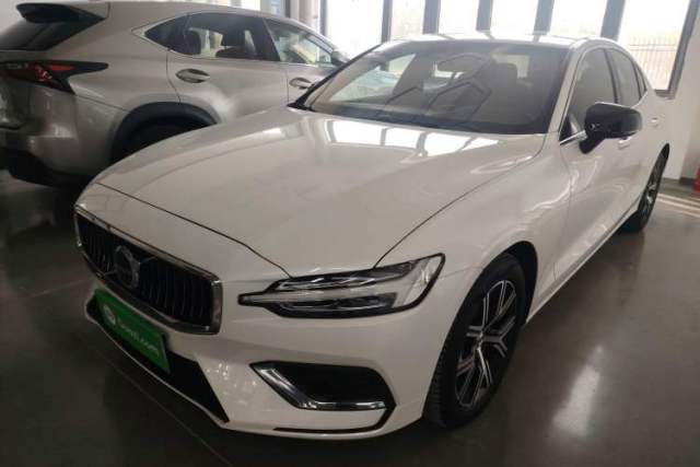 Used Volvo S60 2025 B4 Zhiyi Luxury Edition