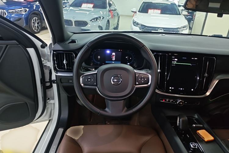 Used Volvo S60 2025 B4 Zhiyi Luxury Edition Steering Wheel