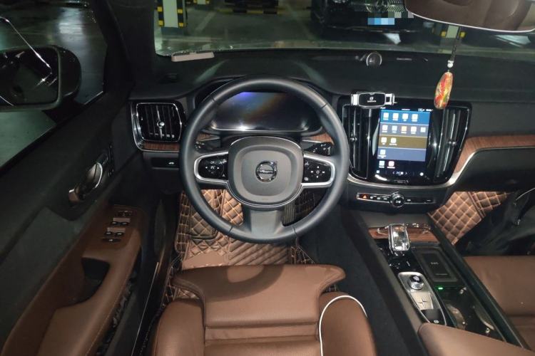 Used Volvo S60 2025 B4 Zhiyuan Luxury Edition Steering Wheel