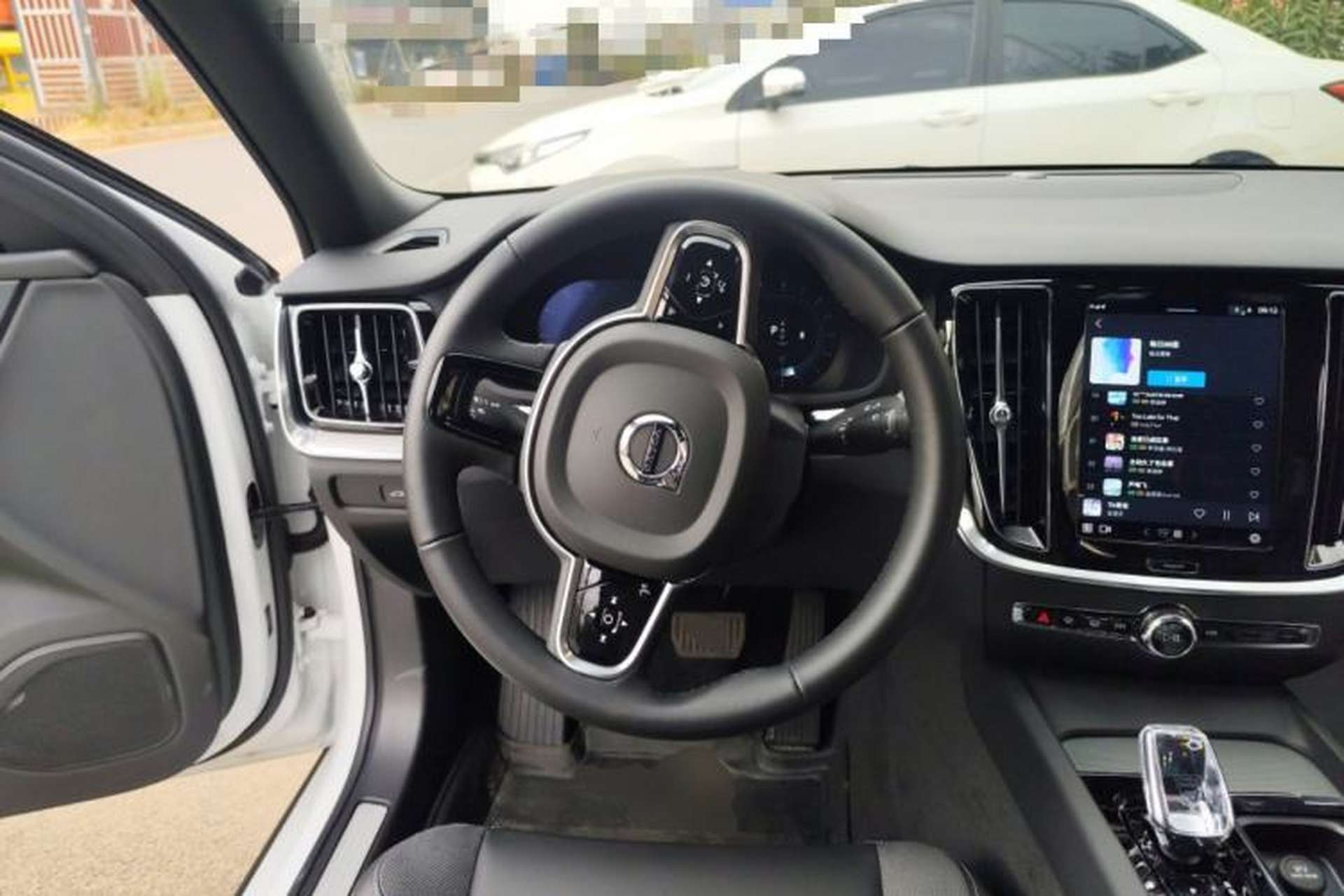 Used Volvo S60 2025 B4 Zhiyuan Sport Edition Steering Wheel