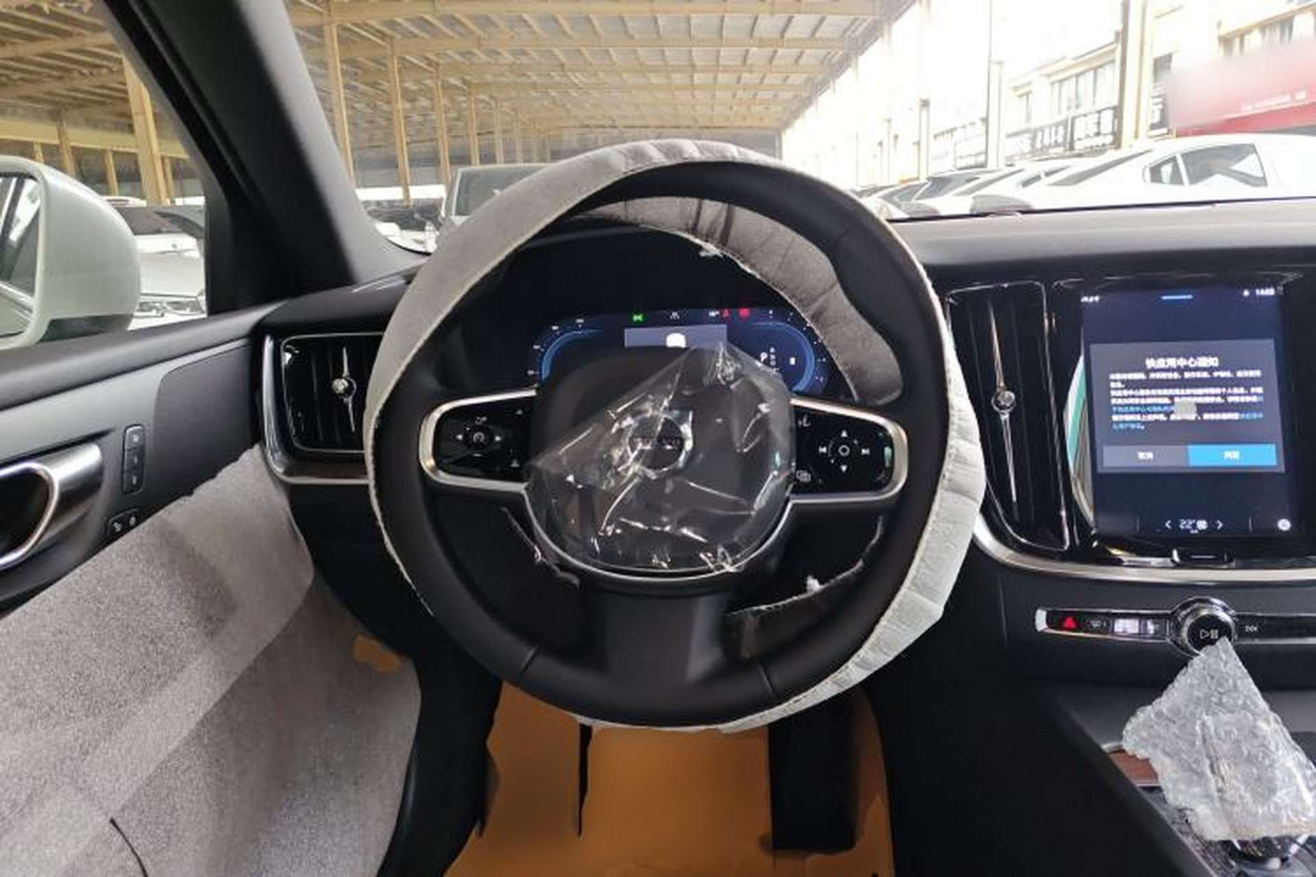 Used Volvo S60 2025 B4 Zhiyuan Luxury Edition Steering Wheel