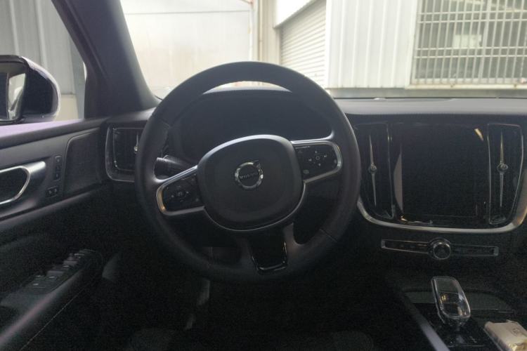 Used Volvo S60 2025 B5 Zhiya Sport Edition Steering Wheel