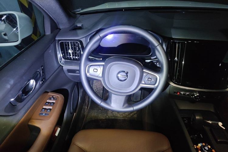 Used Volvo S60 2025 B4 Zhiyi Luxury Edition Steering Wheel