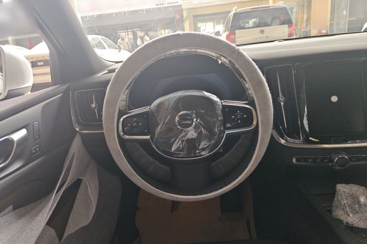 Used Volvo S60 2025 B4 Zhiyuan Luxury Edition Steering Wheel