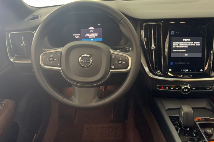 Used Volvo S60 2025 B4 Zhiyi Luxury Edition Steering Wheel