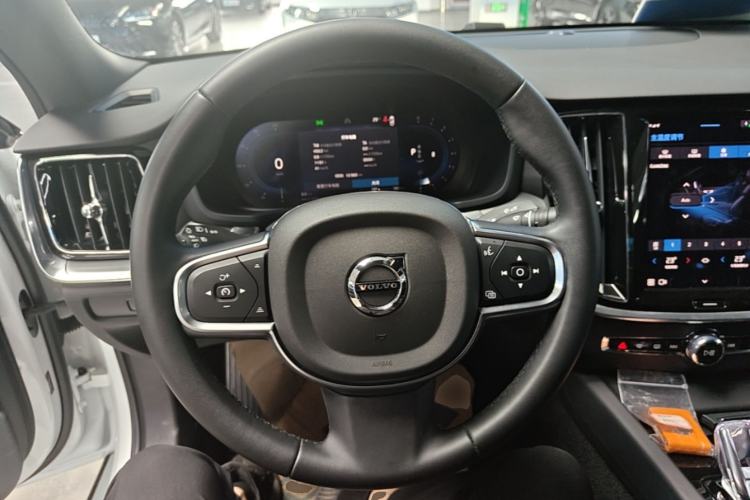 Used Volvo S60 2025 B4 Zhiyi Luxury Edition Steering Wheel