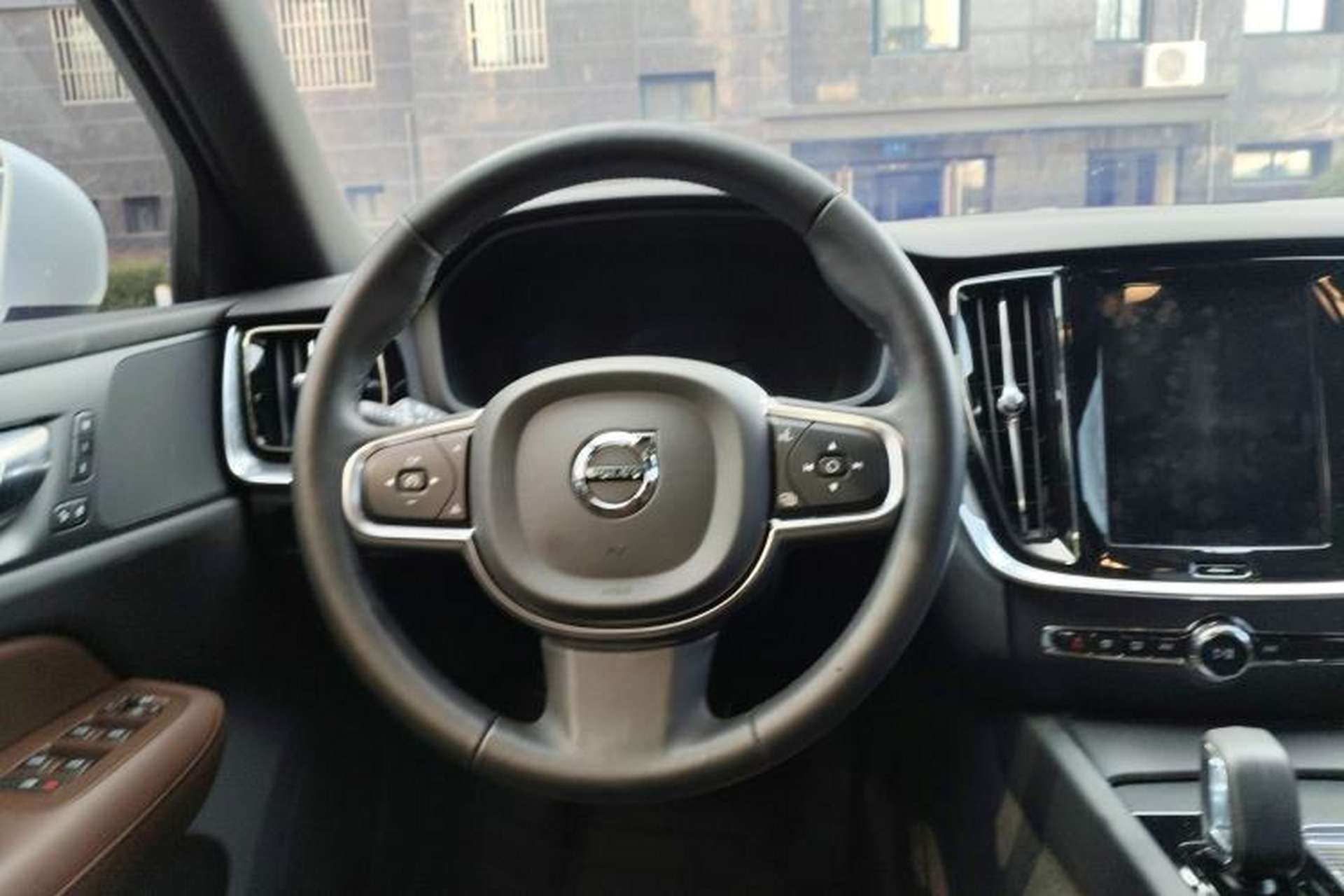 Used Volvo S60 2025 B4 Zhiyi Luxury Edition Steering Wheel