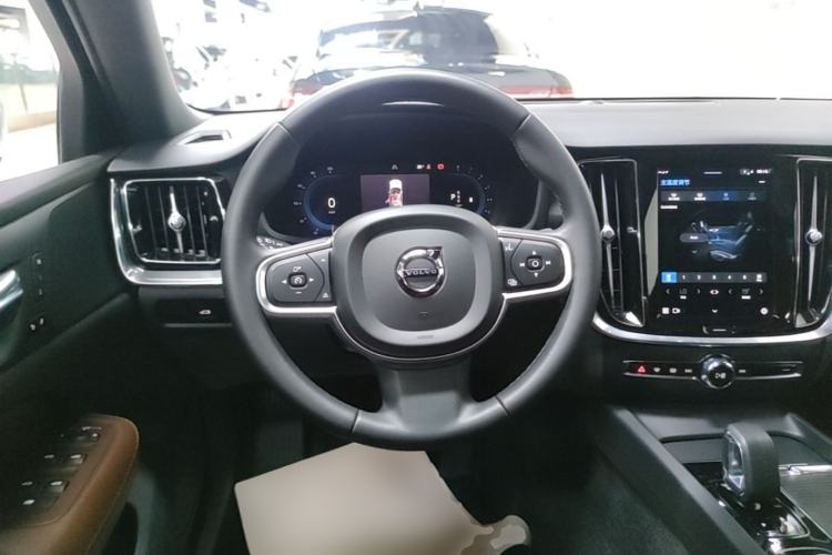 Used Volvo S60 2025 B4 Zhiyi Luxury Edition Steering Wheel