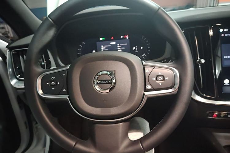 Used Volvo S60 2025 B4 Zhiyi Luxury Edition Steering Wheel