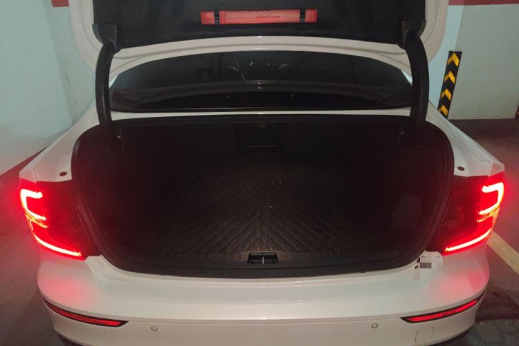 Used Volvo S60 2025 B4 Zhiyuan Luxury Edition Trunk