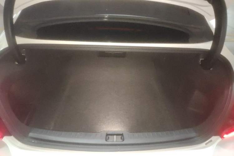 Used Volvo S60 2025 B4 Zhiyi Luxury Edition Trunk