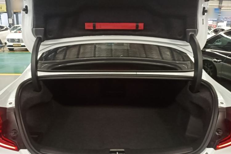 Used Volvo S60 2025 B4 Zhiyi Luxury Edition Trunk