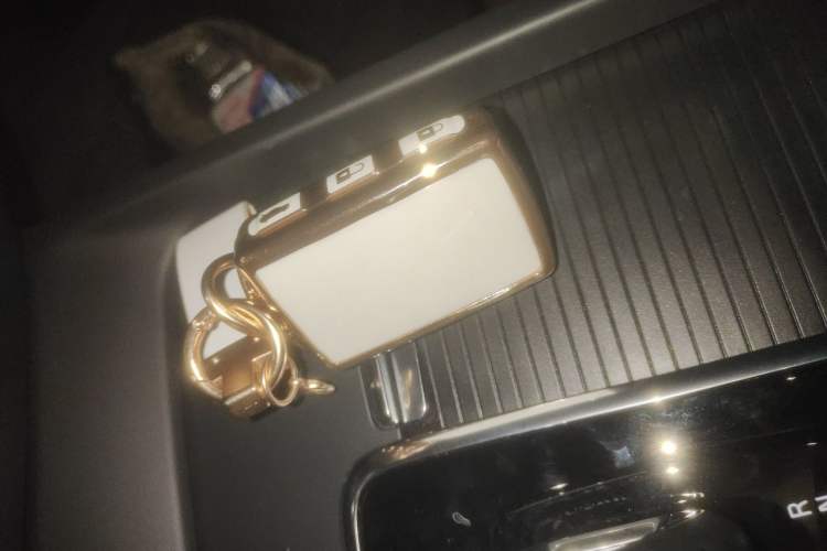 Used Volvo S60 2025 B4 Zhiyi Luxury Edition Vehicle Key