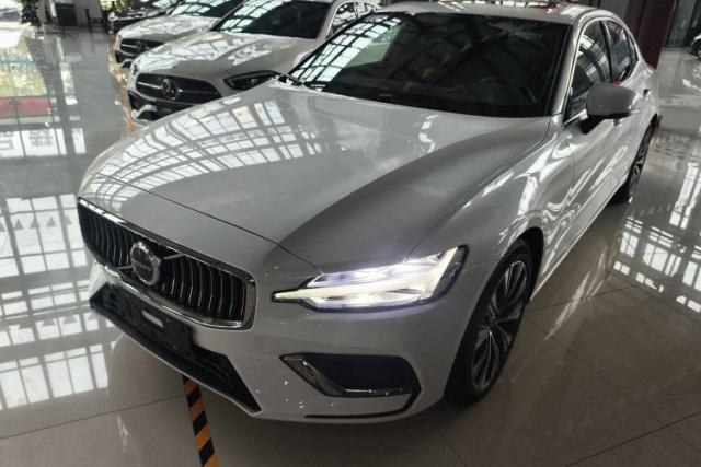 Used Volvo S60 2025 B4 Zhiyuan Luxury Edition