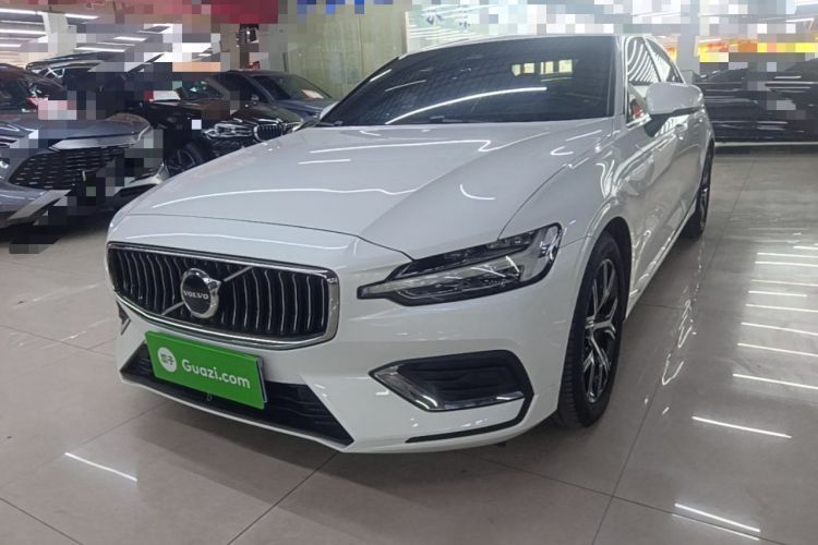 Used Volvo S60 2025 B4 Zhiyi Luxury Edition Guazi used car, China used car export, Used car for sale, Used  cars, Cheapest cars for sale