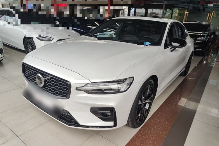 Volvo S60 2025 B5 Zhiya Sport Edition