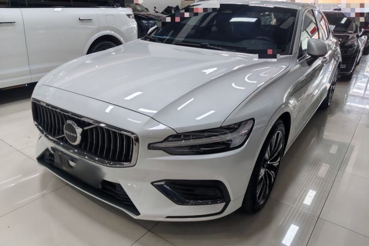 Volvo S60 2025 B4 Zhiyuan Luxury Edition مستعملة Guazi used car, China used car export, Used car for sale, Used  cars, Cheapest cars for sale