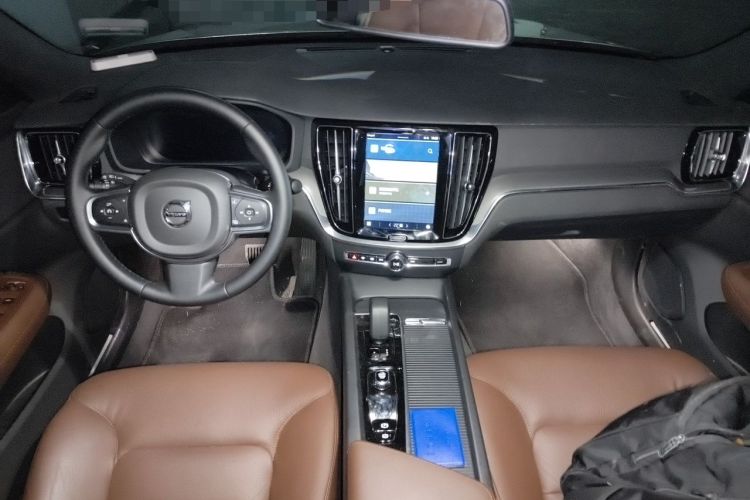 Used Volvo S60 2025 B4 Zhiyi Luxury Edition Center Console