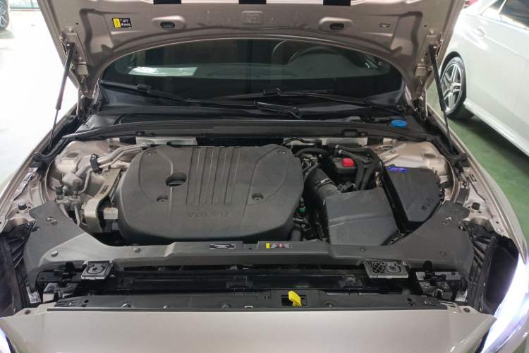 Used Volvo S60 2025 B4 Zhiyuan Luxury Edition Engine Bay