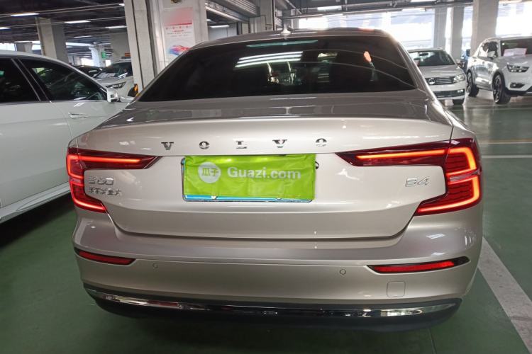 Used Volvo S60 2025 B4 Zhiyuan Luxury Edition Exterior 4
