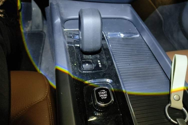 Used Volvo S60 2025 B4 Zhiyi Luxury Edition Gear Lever