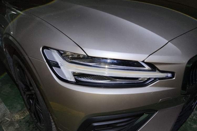 Used Volvo S60 2025 B4 Zhiyi Luxury Edition Right Front Headlight