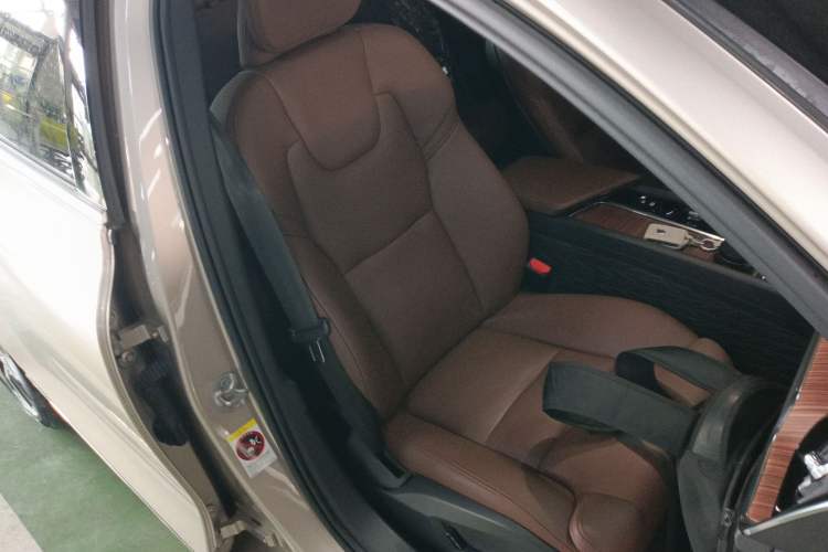 Used Volvo S60 2025 B4 Zhiyuan Luxury Edition Right Front Seat