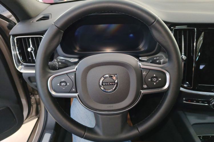 Used Volvo S60 2025 B4 Zhiyi Luxury Edition Steering Wheel