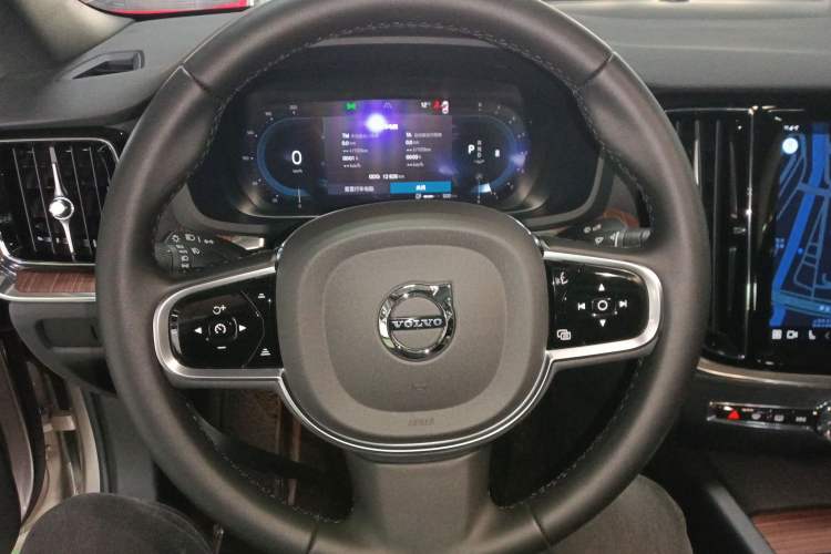 Used Volvo S60 2025 B4 Zhiyuan Luxury Edition Steering Wheel