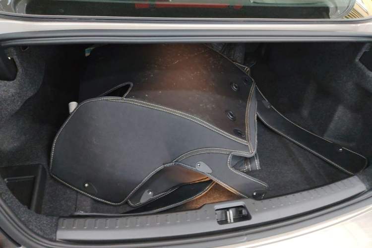 Used Volvo S60 2025 B4 Zhiyi Luxury Edition Trunk