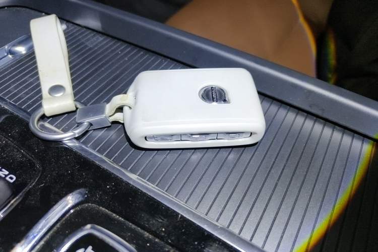 Used Volvo S60 2025 B4 Zhiyi Luxury Edition Vehicle Key