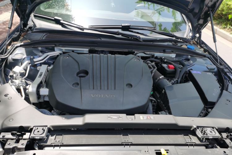 Used Volvo S60 2026 Model B4 Zhiyi Luxury Edition Engine Bay