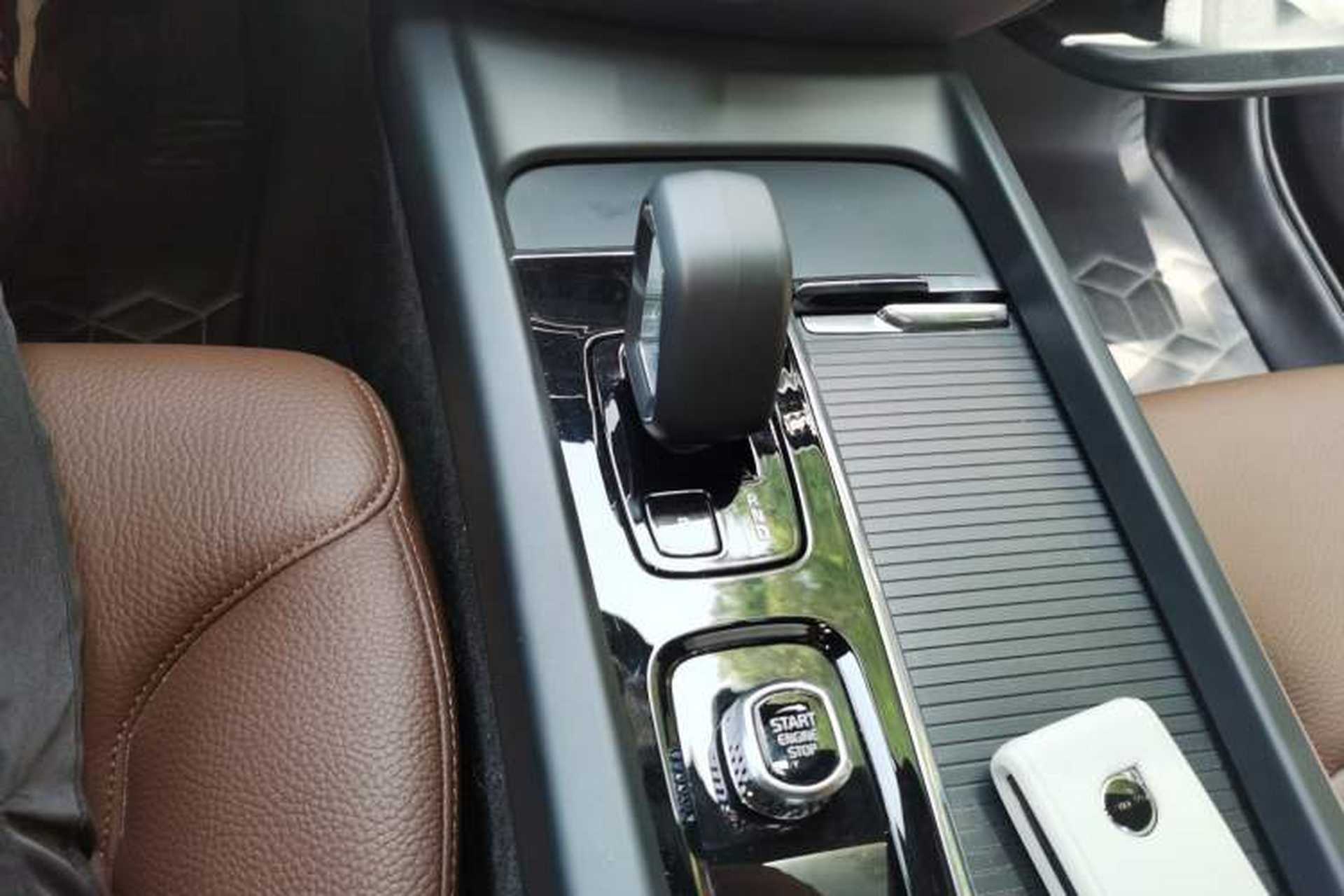 Used Volvo S60 2026 Model B4 Zhiyi Luxury Edition Gear Lever