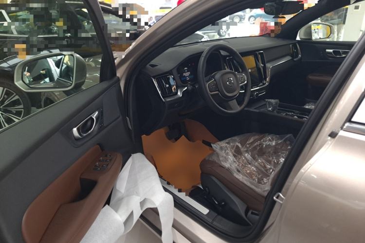 Used Volvo S60 2026 Model B4 Zhiyi Luxury Edition Driver Seat
