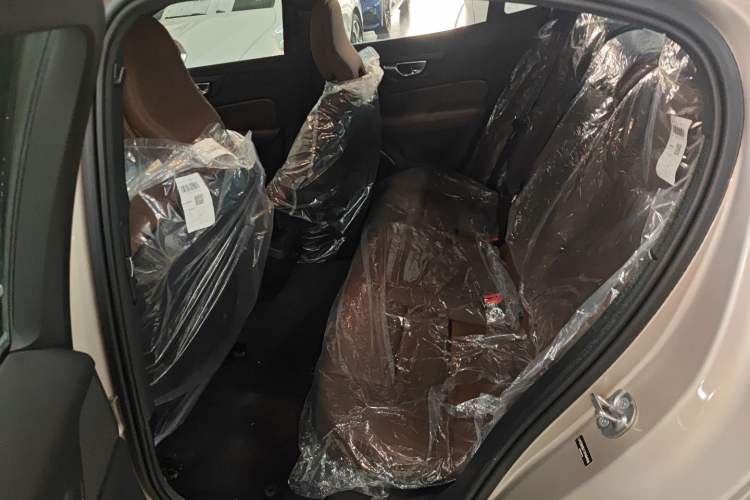 Used Volvo S60 2026 Model B4 Zhiyi Luxury Edition Left Rear Seat