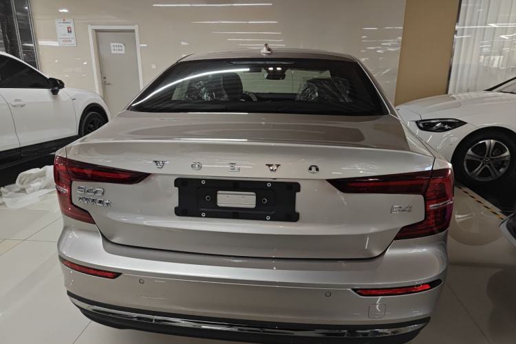 Used Volvo S60 2026 Model B4 Zhiyi Luxury Edition Rear