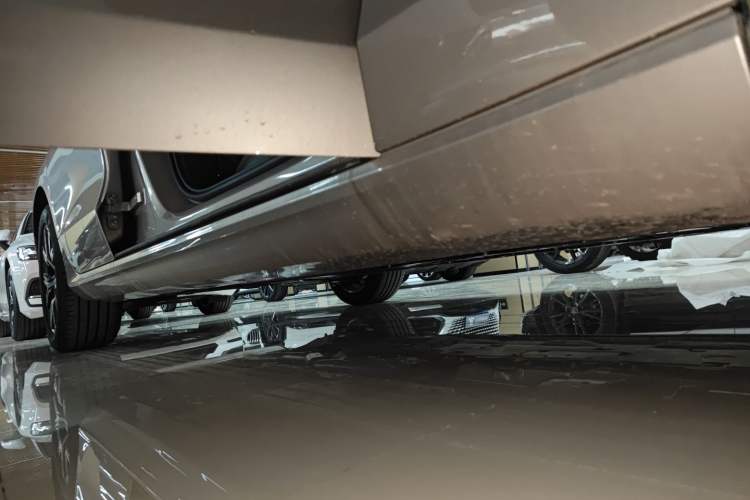 Used Volvo S60 2026 Model B4 Zhiyi Luxury Edition Right Side Sill