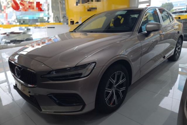 Used Volvo S60 2026 Model B4 Zhiyi Luxury Edition